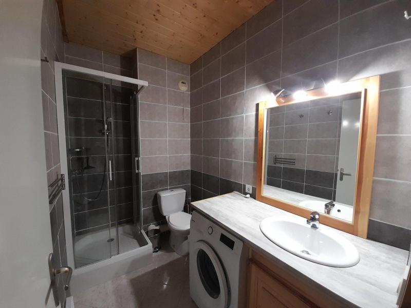 Rent in ski resort 3 room duplex apartment 8 people (337) - Résidence la Combe II - Aussois - Shower room