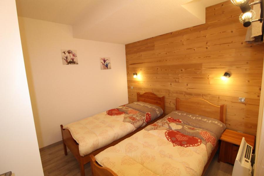 Rent in ski resort 4 room apartment 8 people (400) - Résidence la Combe III - Aussois - Bedroom