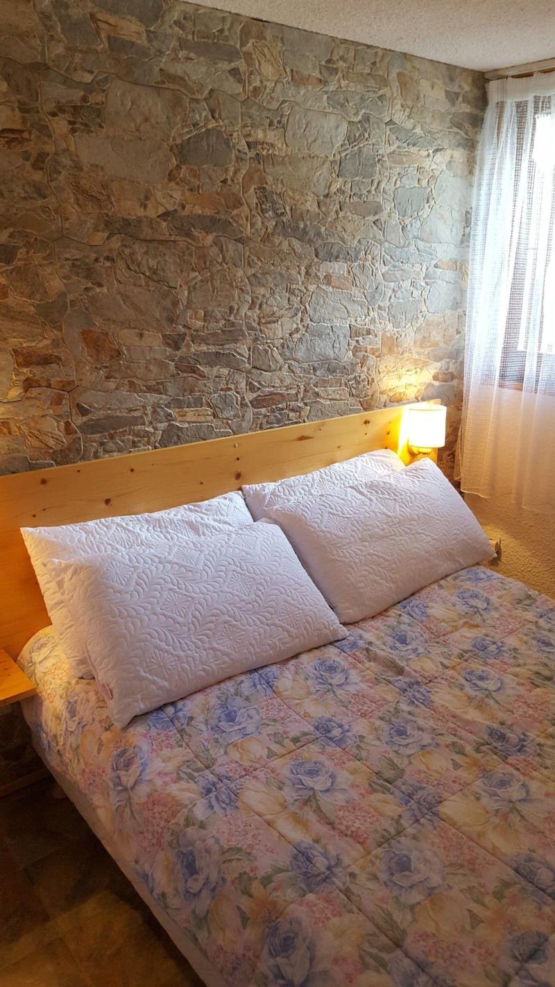 Skiverleih 2-Zimmer-Appartment für 4 Personen (9) - Résidence La Corniche - Aussois - Schlafzimmer