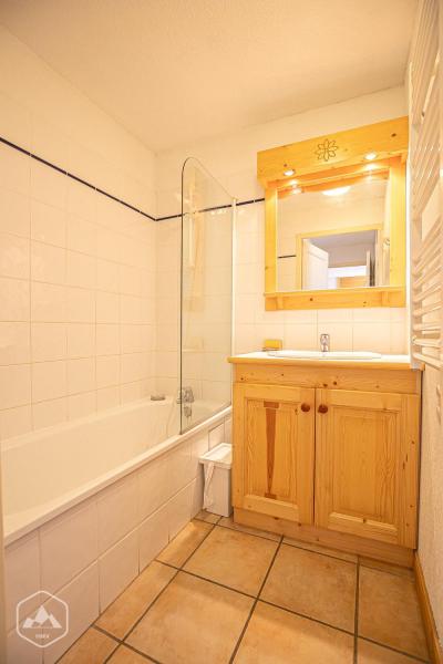 Rent in ski resort 2 room apartment 4 people (F1.114) - La Résidence les Flocons d'Argent - Aussois - Bathroom