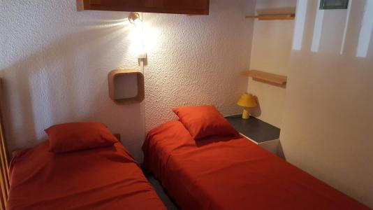 Rent in ski resort 2 room mezzanine apartment 4 people (683) - La Résidence les Sétives - Aussois - Bedroom