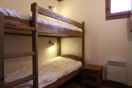 Rent in ski resort 3 room apartment 6 people (07) - Le Clos d'Aussois - Aussois - Bedroom