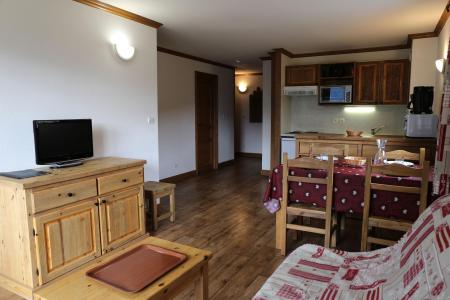 Rent in ski resort 3 room apartment 6 people (07) - Le Clos d'Aussois - Aussois - Living room