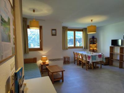 Rent in ski resort 3 room apartment cabin 6 people (202M) - Résidence la Combe - Aussois - Living room