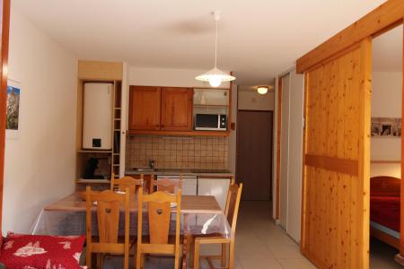 Rent in ski resort 2 room apartment sleeping corner 5 people - Résidence la Combe II - Aussois - Living room