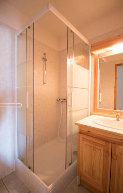 Rent in ski resort 2 room apartment sleeping corner 6 people (334) - Résidence la Combe II - Aussois - Bathroom