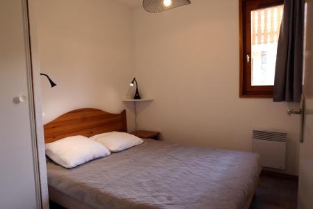 Rent in ski resort 3 room apartment 6 people (407) - Résidence la Combe III - Aussois - Bedroom