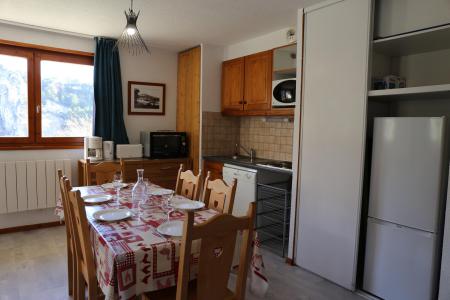 Wynajem na narty Apartament 3 pokojowy 6 osób (407) - Résidence la Combe III - Aussois - Pokój gościnny