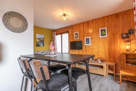 Skiverleih 2-Zimmer-Appartment für 4 Personen (71) - Résidence Les Fleurs - Aussois - Wohnzimmer