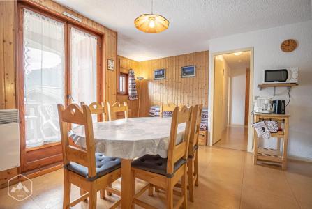 Rent in ski resort 2 room apartment cabin 6 people (STS16) - Résidence St Sébastien 1 - Aussois - Living room