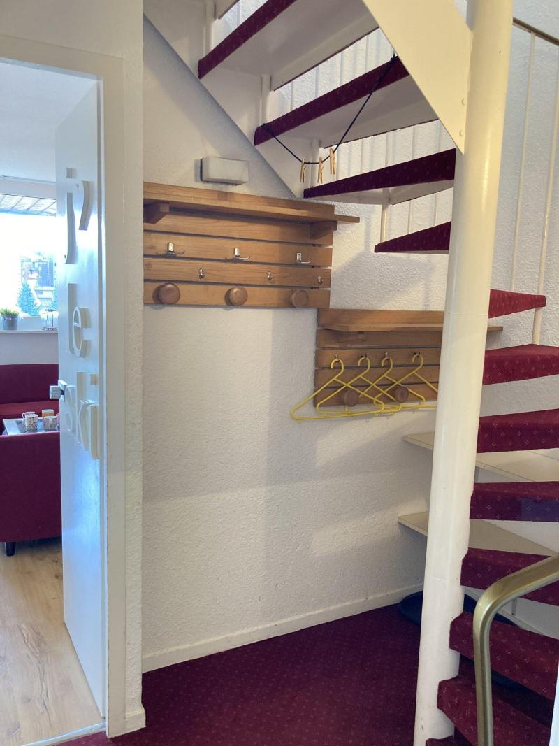 Alquiler al esquí Apartamento dúplex 4 piezas 8 personas (905) - Résidence Intrêts I - Avoriaz - Escalera