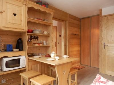 Ski verhuur Appartement 2 kamers 4 personen (206) - Portes du Soleil - Avoriaz - Woonkamer