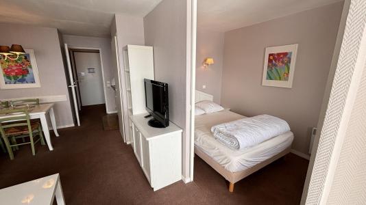 Rent in ski resort 2 room apartment 4 people (411) - Résidence Chapka - Avoriaz - Living room