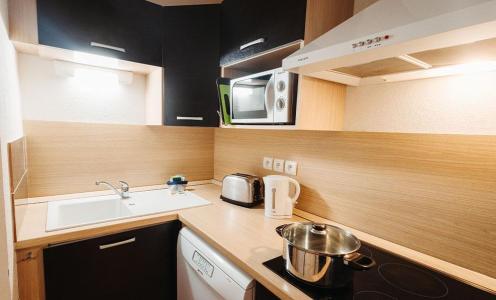 Rent in ski resort Le Domaine de la Vallée d'Ax - Ax-Les-Thermes - Kitchen