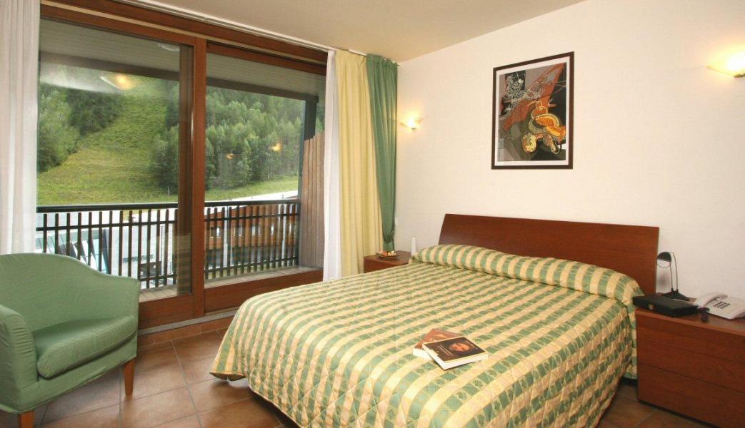 Rent in ski resort Résidence Campo Smith - Bardonecchia - Bedroom
