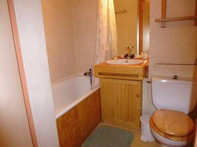 Rent in ski resort Studio cabin 4 people (PM65) - Résidence Lienz - Barèges/La Mongie - Bath-tub