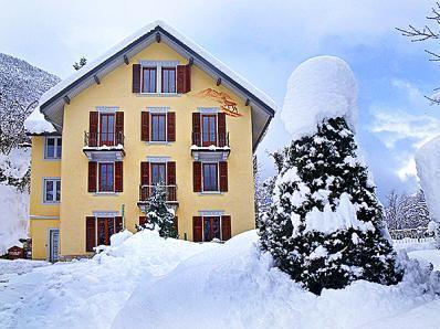 Rent in ski resort Chalet Esprit des Trois Vallées - Brides Les Bains