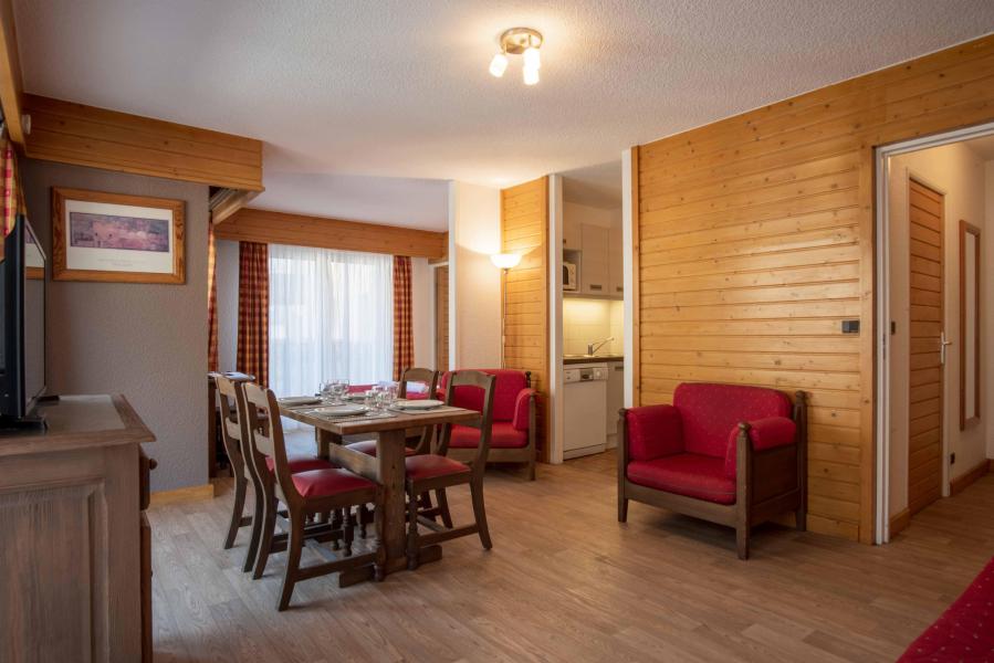 Rent in ski resort Studio 4 people (STC4) - Eureca - Brides Les Bains - Living room