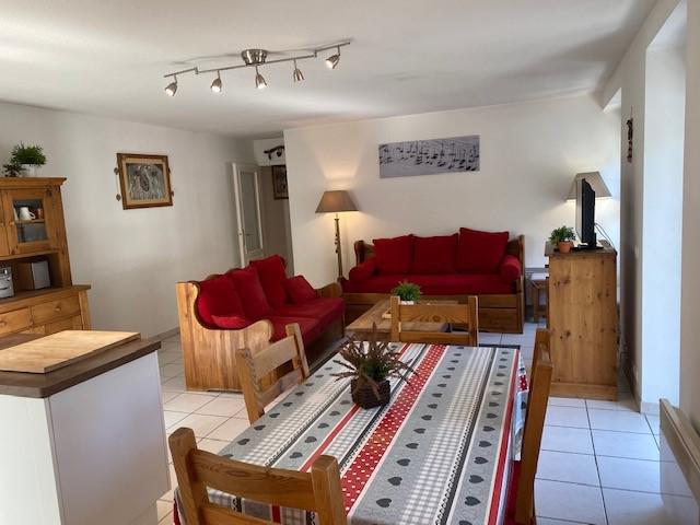 Rent in ski resort 3 room apartment 6 people (4) - Résidence Alba - Brides Les Bains - Living room