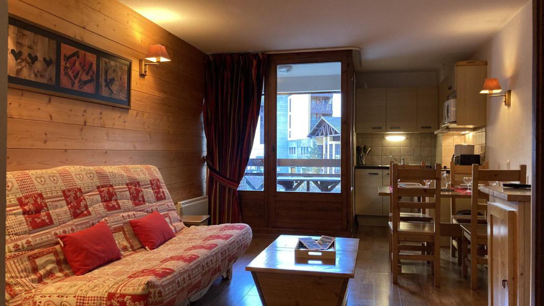 Rent in ski resort Studio sleeping corner 4 people (214) - Résidence Cybèle BAT4 - Brides Les Bains - Living room