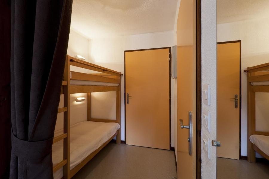 Rent in ski resort Studio sleeping corner 4 people (1407) - Résidence Cybèle - Brides Les Bains - Bunk beds