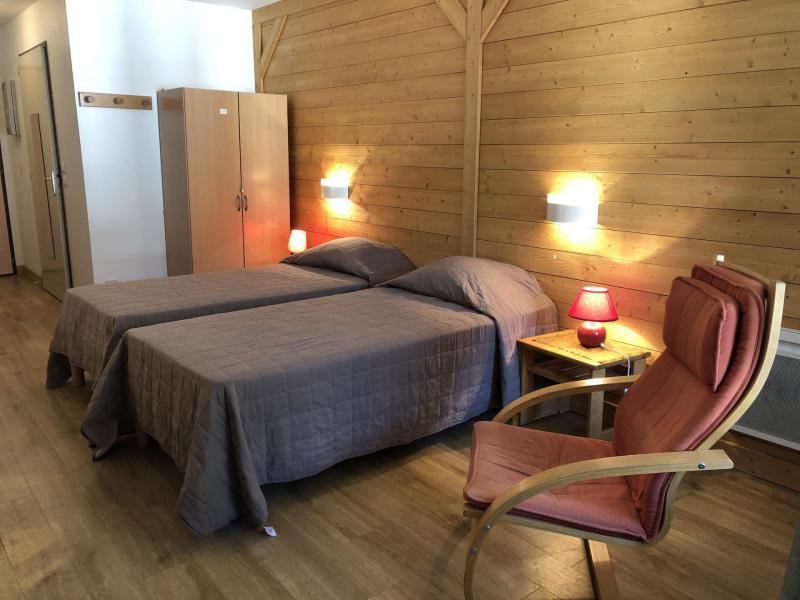 Rent in ski resort Studio sleeping corner 4 people (2310) - Résidence Cybèle - Brides Les Bains - Bedroom