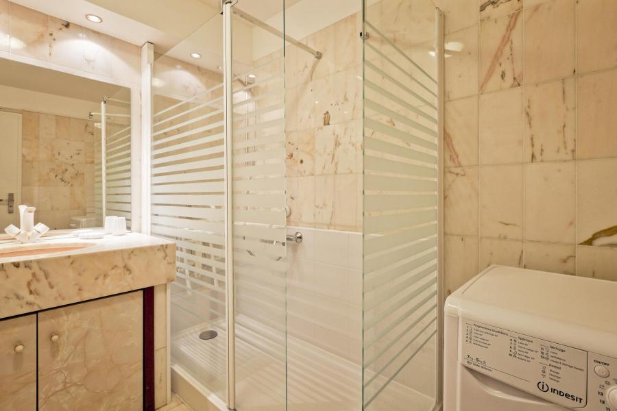 Location au ski Appartement duplex 3 pièces 8 personnes - Résidence de la Poste - Brides Les Bains - Salle de douche