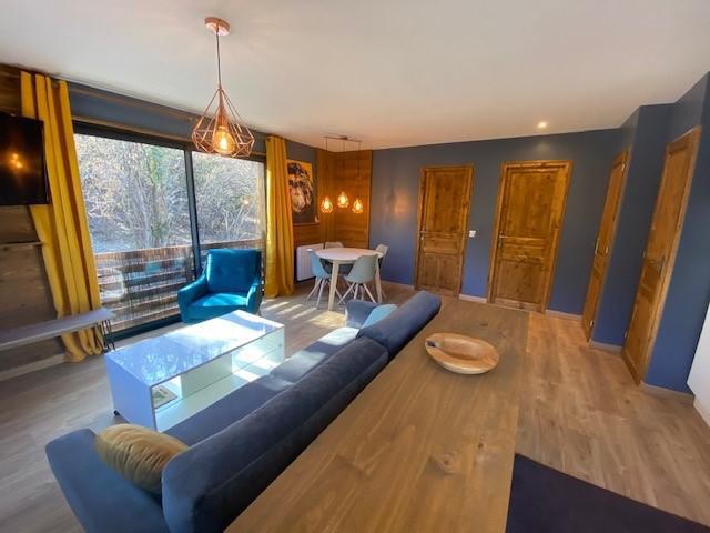 Rent in ski resort 3 room apartment 4 people (02) - Résidence le Clos du Bois Joli - Brides Les Bains - Living room