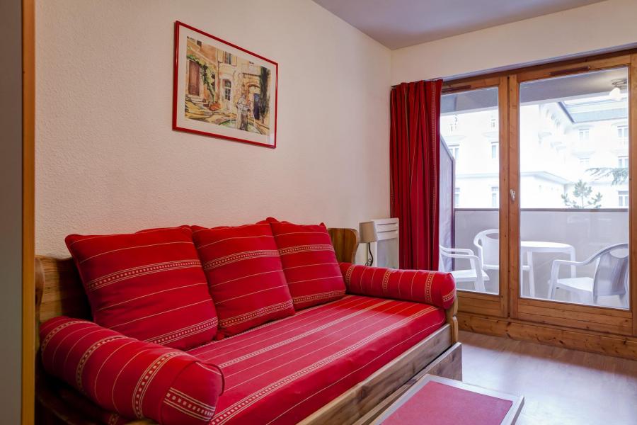 Rent in ski resort Studio sleeping corner 4 people (215) - Résidence le Grand Chalet - Brides Les Bains - Living room