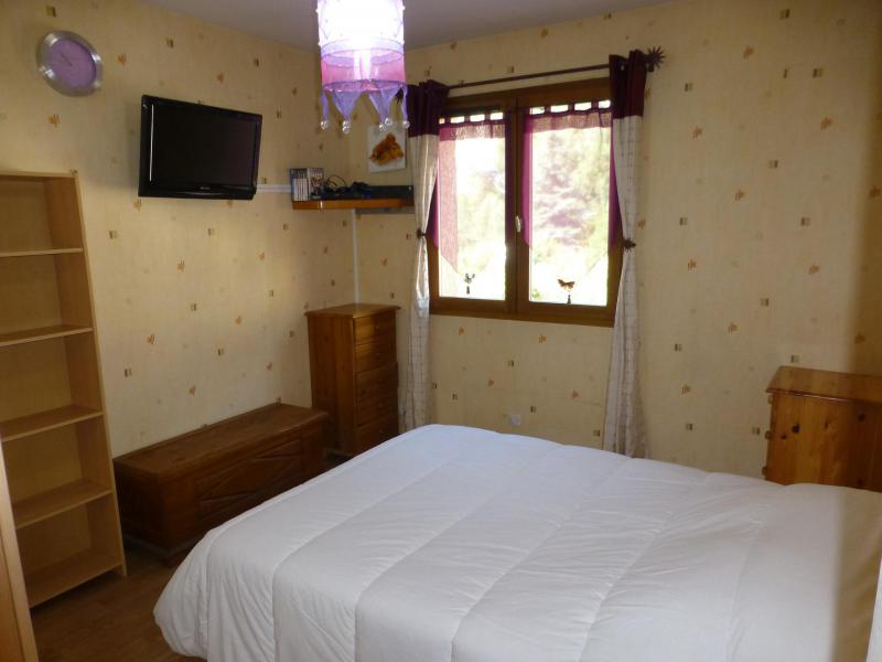 Rent in ski resort 3 room apartment 6 people (2) - Résidence les Dorons - Brides Les Bains - Bedroom