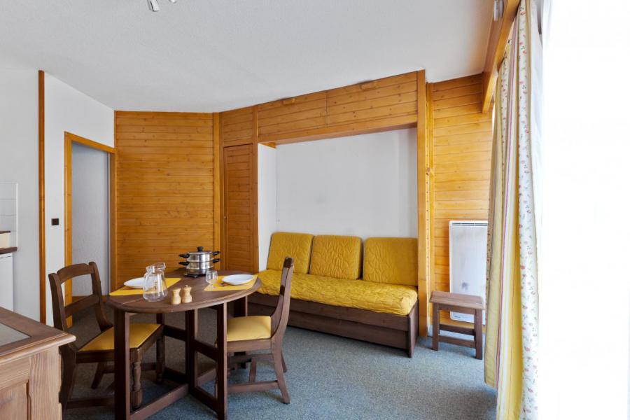 Rent in ski resort Studio cabin 4 people (10) - Résidence Tarentaise - Brides Les Bains - Table