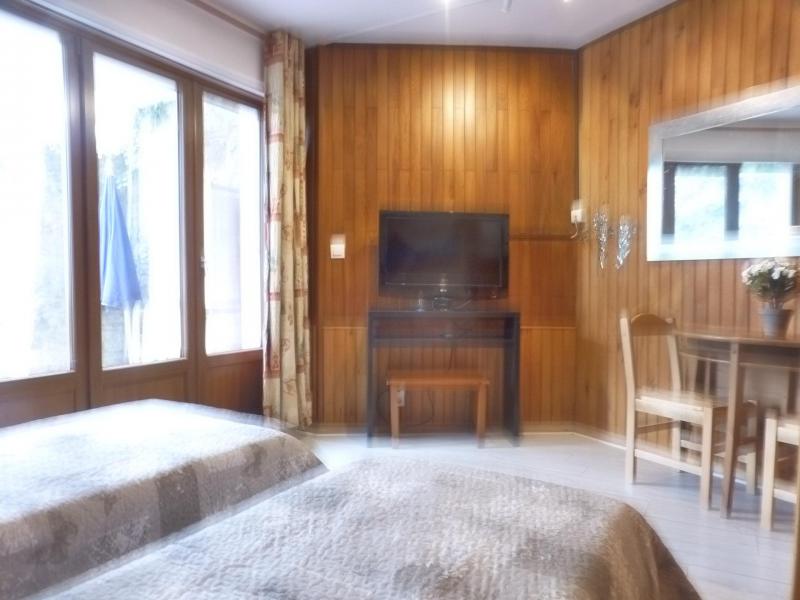 Rent in ski resort Résidence Villa Louise - Brides Les Bains - Living room