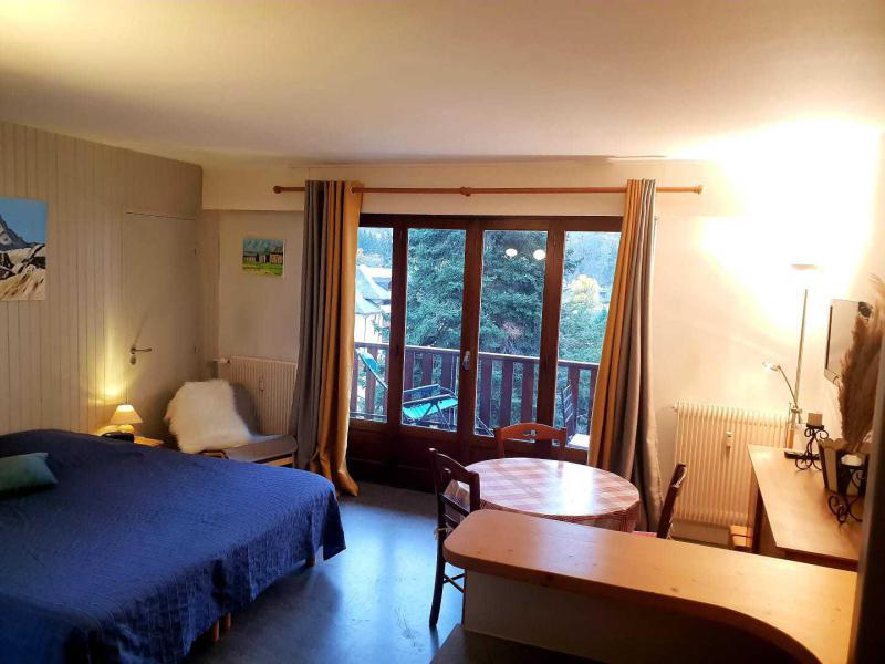 Rent in ski resort Studio 2 people (33) - Résidence Villa Louise - Brides Les Bains - Living room