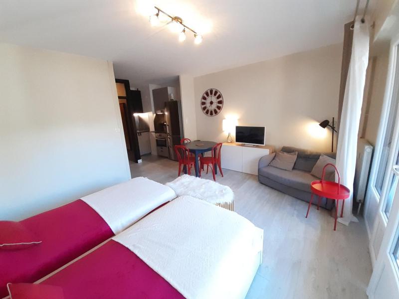 Rent in ski resort Studio 2 people (54) - Résidence Villa Louise - Brides Les Bains - Living room