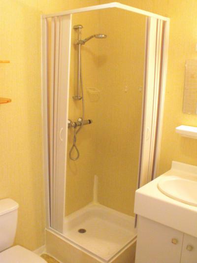 Soggiorno sugli sci Studio per 2 persone (02) - Chalet Simond - Brides Les Bains - Bagno con doccia