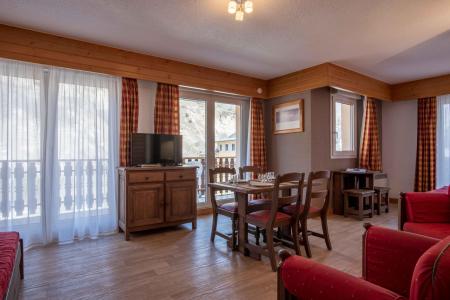 Rent in ski resort Studio 4 people (STC4) - Eureca - Brides Les Bains - Living room