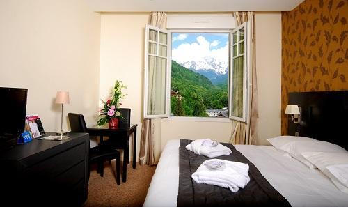 Rent in ski resort Superior room (2 people) - Le Golf Hôtel - Brides Les Bains - Bedroom