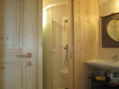Location au ski Studio mezzanine 4 personnes (16) - Résidence Acquadora - Brides Les Bains - Salle de douche