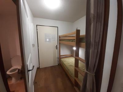 Rent in ski resort Studio sleeping corner 4 people (325) - Résidence Cybèle BAT4 - Brides Les Bains - Bedroom
