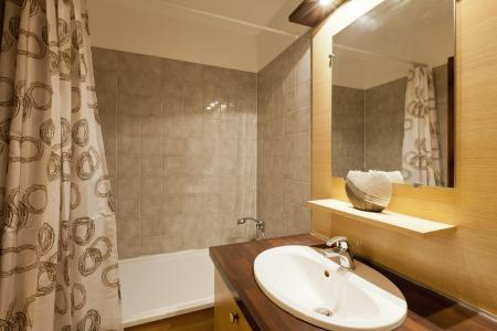 Rent in ski resort Studio sleeping corner 4 people (604) - Résidence Cybèle BAT4 - Brides Les Bains - Bathroom