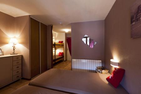 Rent in ski resort Studio sleeping corner 4 people (2308) - Résidence Cybèle - Brides Les Bains - Bedroom