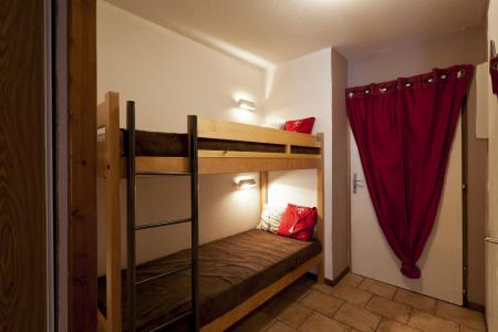 Rent in ski resort Studio sleeping corner 4 people (2308) - Résidence Cybèle - Brides Les Bains - Cabin