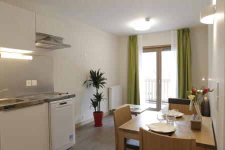 Rent in ski resort 2 room apartment 4 people (OLY108) - Résidence de l'Olympe - Brides Les Bains - Living room
