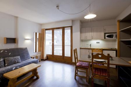 Rent in ski resort Studio 2 people (322) - Résidence le Grand Chalet - Brides Les Bains - Apartment