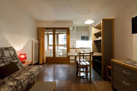 Rent in ski resort Studio sleeping corner 4 people (105) - Résidence le Grand Chalet - Brides Les Bains - Apartment