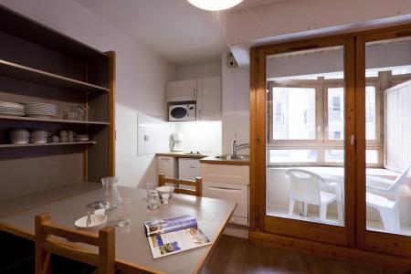 Rent in ski resort Studio sleeping corner 4 people (106) - Résidence le Grand Chalet - Brides Les Bains - Kitchen