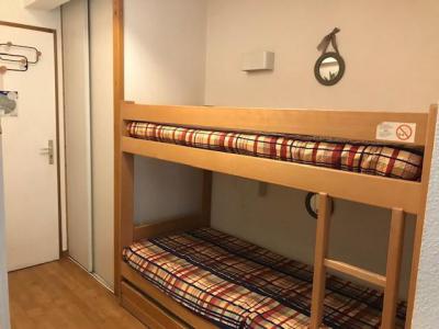Rent in ski resort Studio sleeping corner 4 people (114) - Résidence le Grand Chalet - Brides Les Bains - Apartment