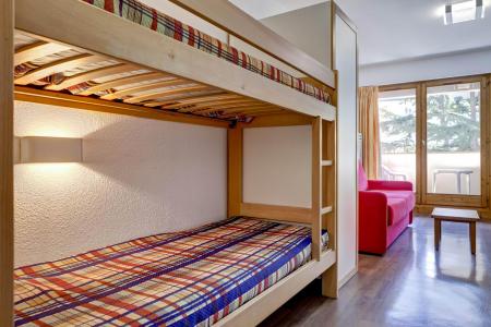 Rent in ski resort Studio sleeping corner 4 people (213) - Résidence le Grand Chalet - Brides Les Bains - Cabin