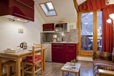 Rent in ski resort Studio sleeping corner 4 people (506) - Résidence le Grand Chalet - Brides Les Bains - Apartment