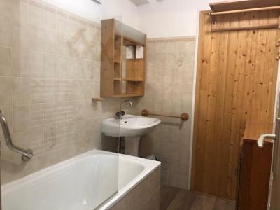 Rent in ski resort 3 room apartment 4 people (5) - Résidence les Colombes - Brides Les Bains - Bedroom